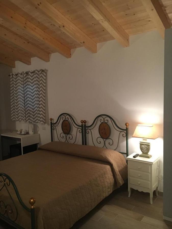 Villacolle Visso Extérieur photo